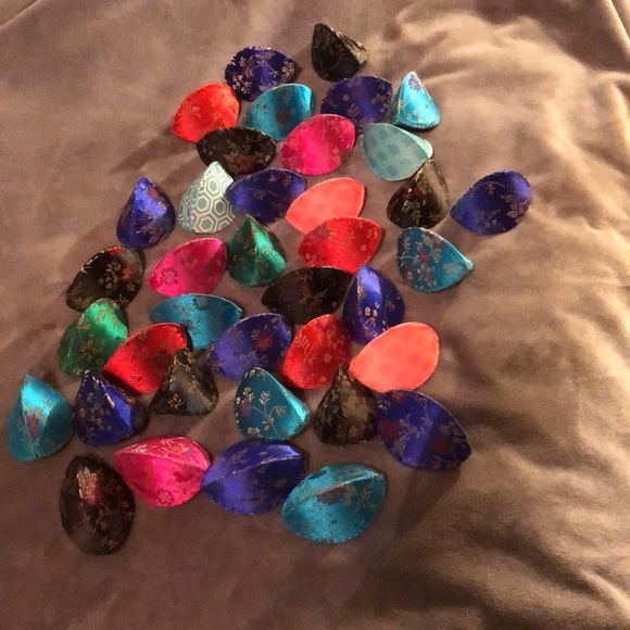 COPY - Choose one! Small “Fortune Cookie” jewelry holder just squeeze! Bundles! - Picture 2 of 8